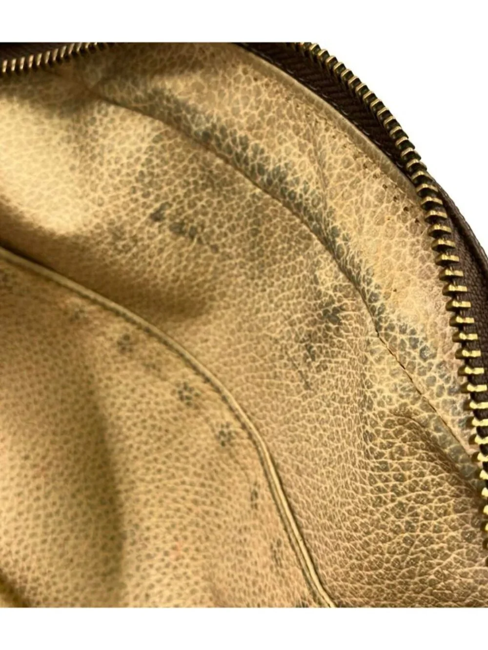 Louis Vuitton Pouch Trousse Toilette 23 Monogram